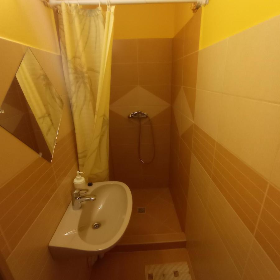 Rozsa Apartman 2 Alsoors Ngoại thất bức ảnh