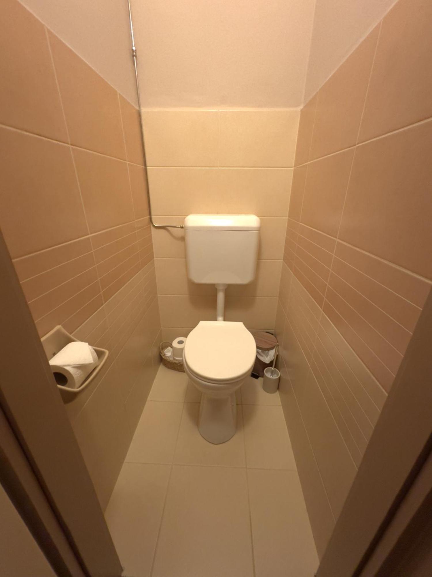 Rozsa Apartman 2 Alsoors Phòng bức ảnh