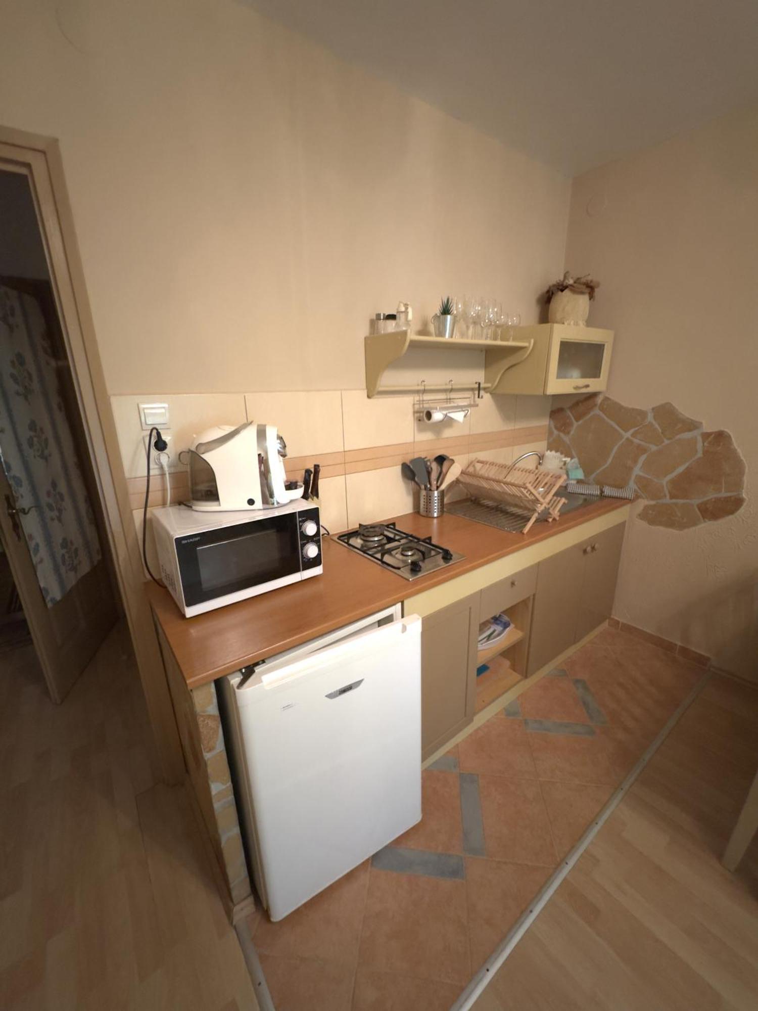 Rozsa Apartman 2 Alsoors Phòng bức ảnh