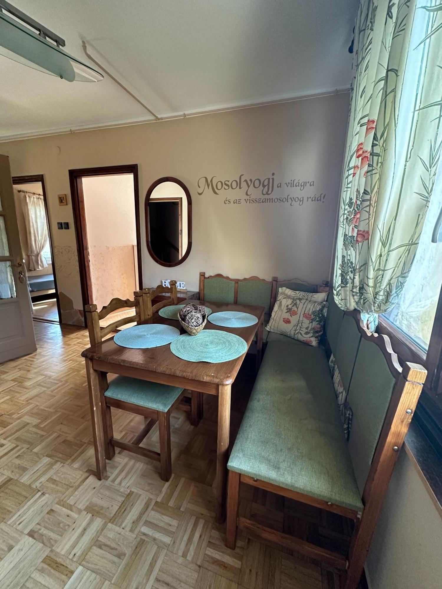 Rozsa Apartman 2 Alsoors Phòng bức ảnh
